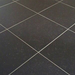 elektrische vloerverwarming onder een tegelvloer